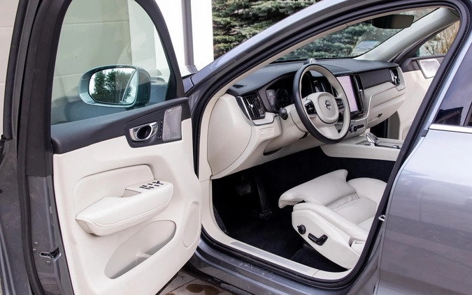 Volvo XC 60 cena 170000 przebieg: 124000, rok produkcji 2020 z Olsztyn małe 106